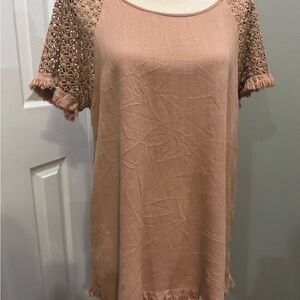 Umgee Mauve Top with Lace Accents
